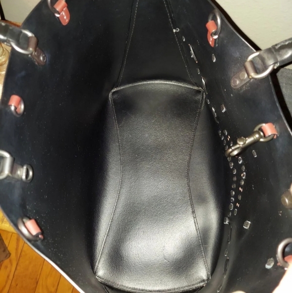 Coach Rogue Tote Et.Sy ChelseaChamplainart - Picture 8 of 8